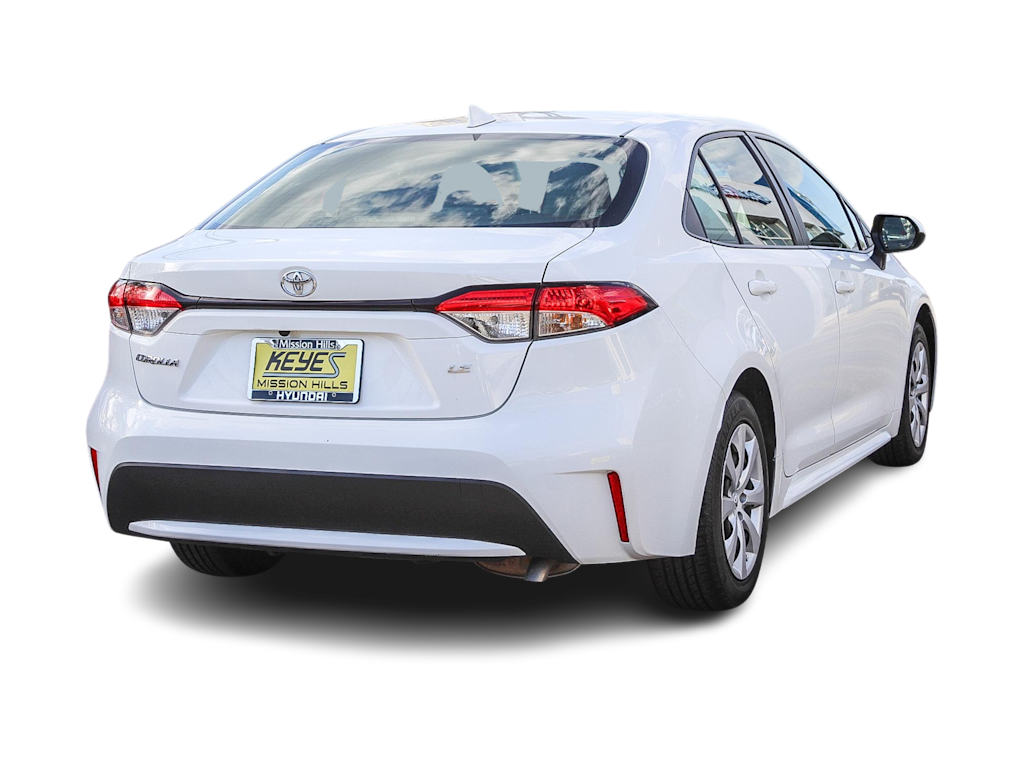 2022 Toyota Corolla LE 18