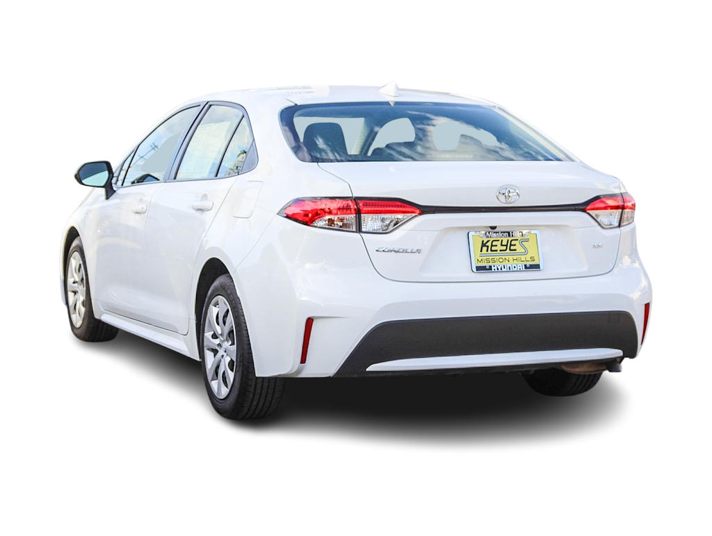 2022 Toyota Corolla LE 3