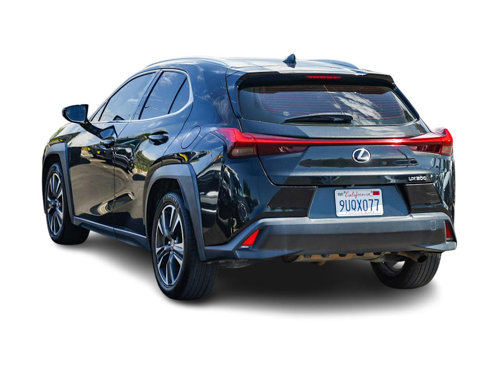 Thumbnail: 2019 Lexus UX - 2