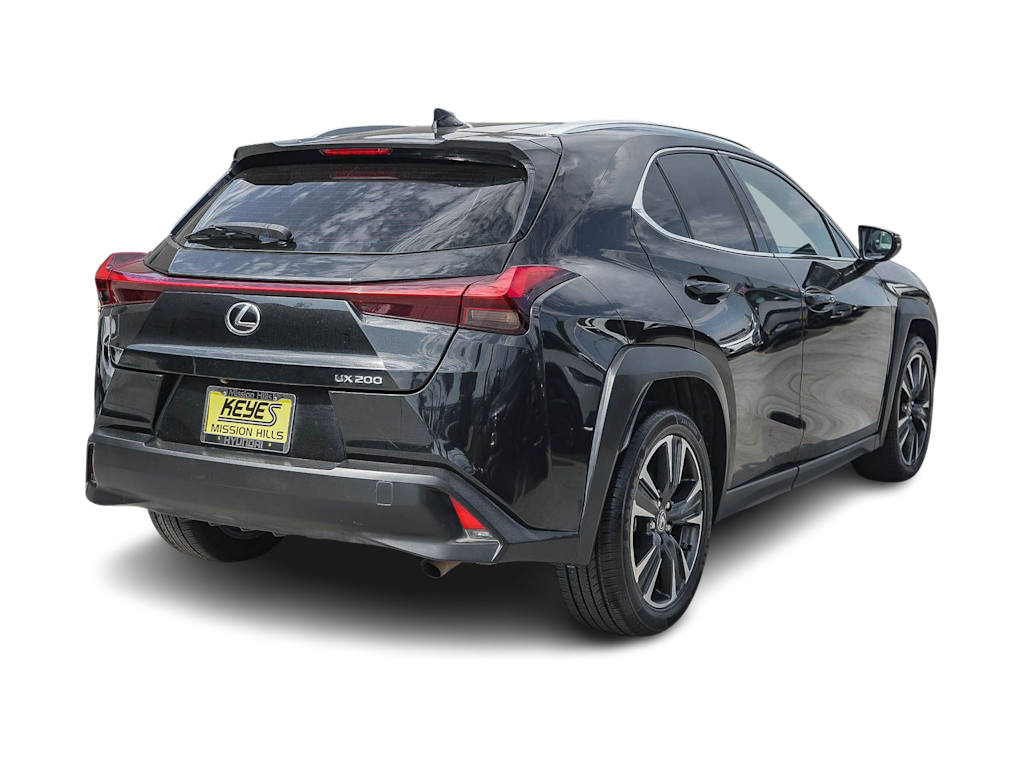Thumbnail: 2019 Lexus UX - 18