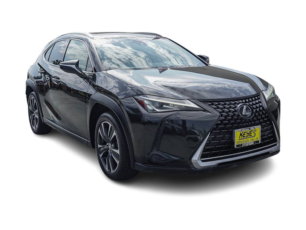 Thumbnail: 2019 Lexus UX - 17