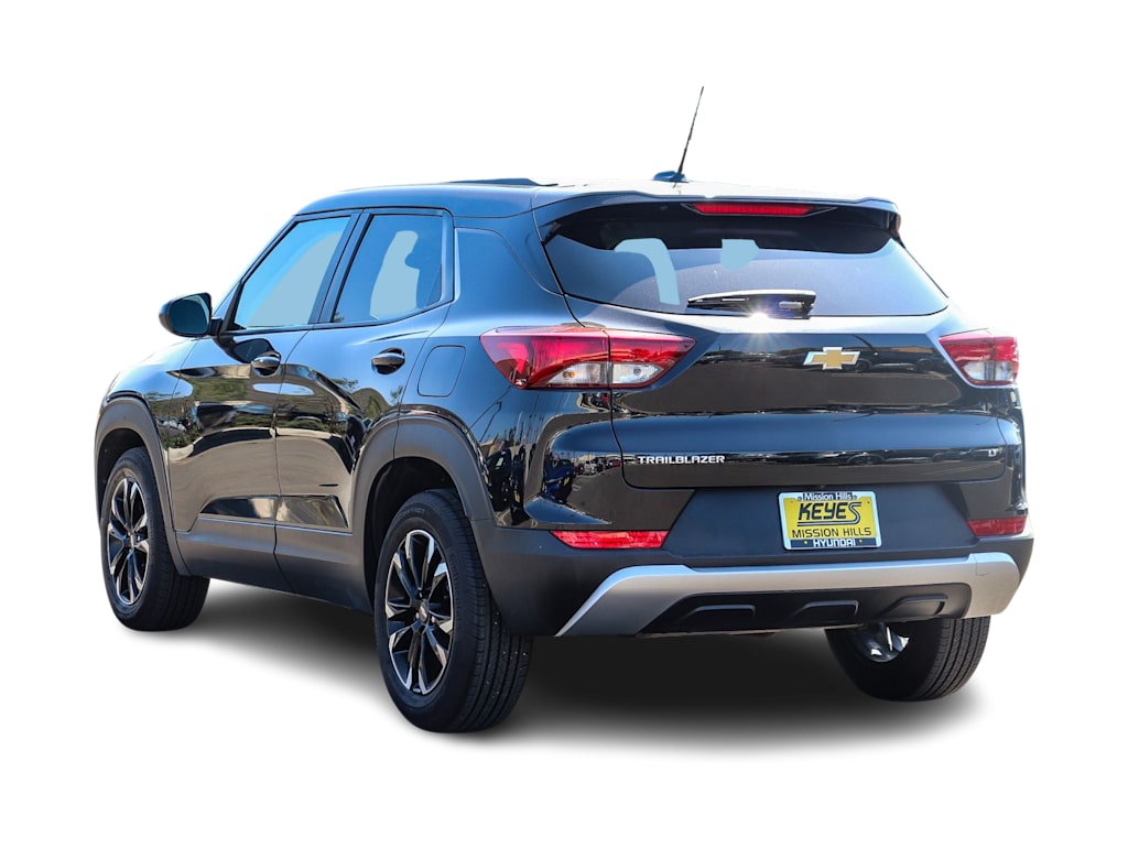 Thumbnail: 2023 Chevrolet TrailBlazer - 3