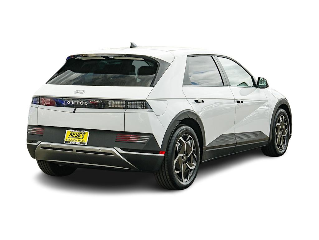 Thumbnail: 2024 Hyundai Ioniq 5 - 17