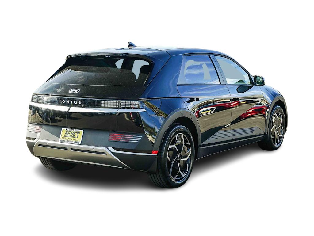 Thumbnail: 2024 Hyundai Ioniq 5 - 17