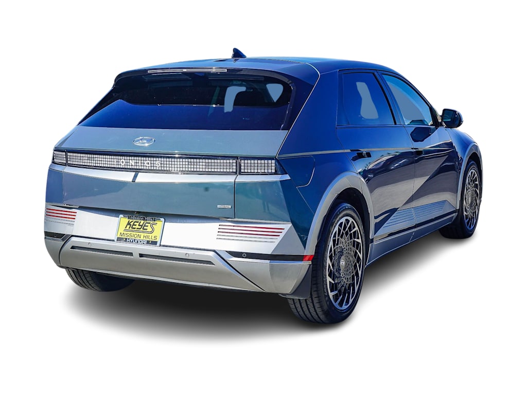 Thumbnail: 2023 Hyundai Ioniq 5 - 17
