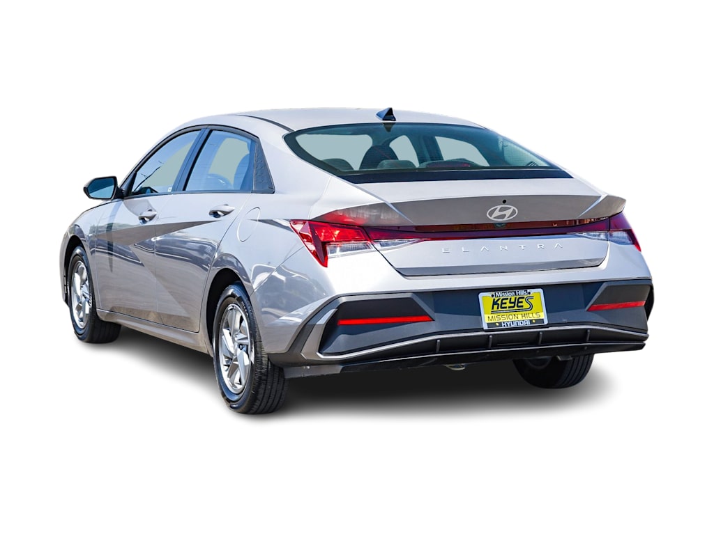 Thumbnail: 2026 Hyundai Elantra - 3