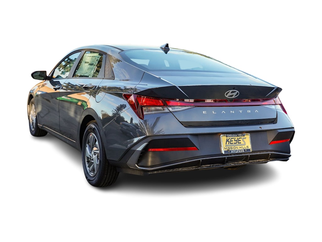 Thumbnail: 2026 Hyundai Elantra - 3