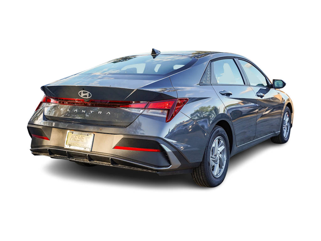 Thumbnail: 2026 Hyundai Elantra - 22
