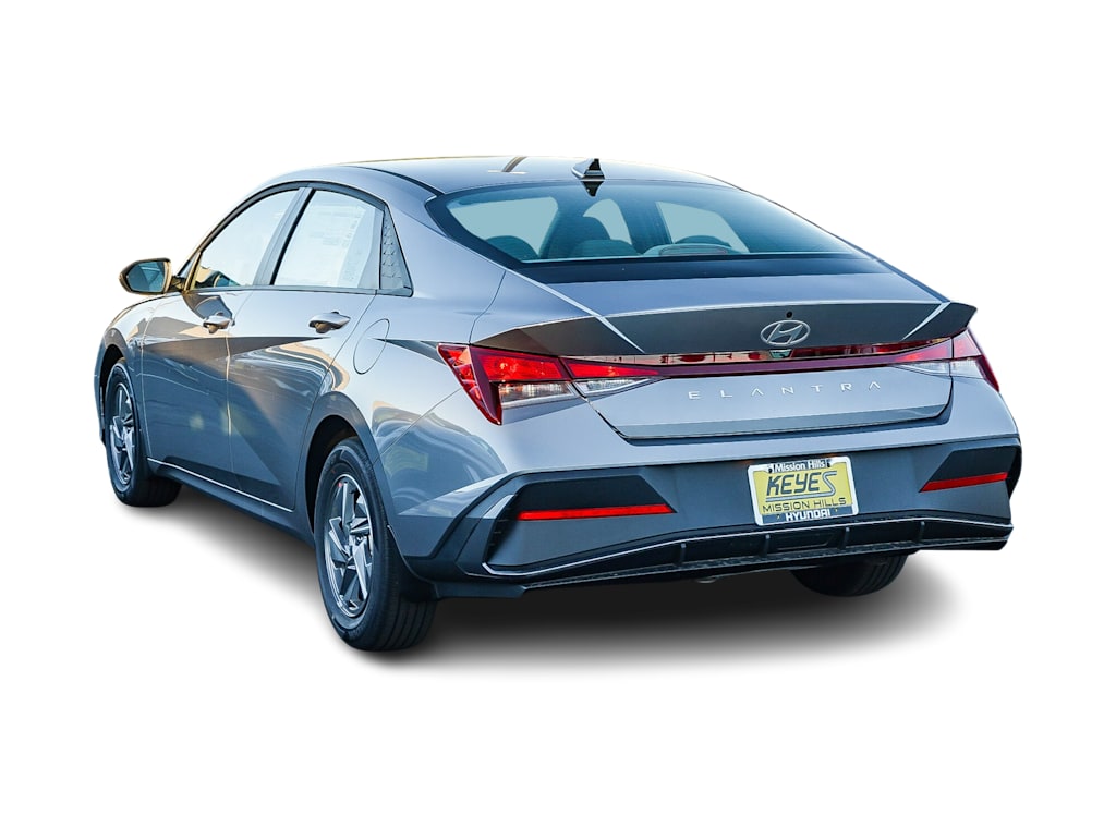 Thumbnail: 2026 Hyundai Elantra - 3
