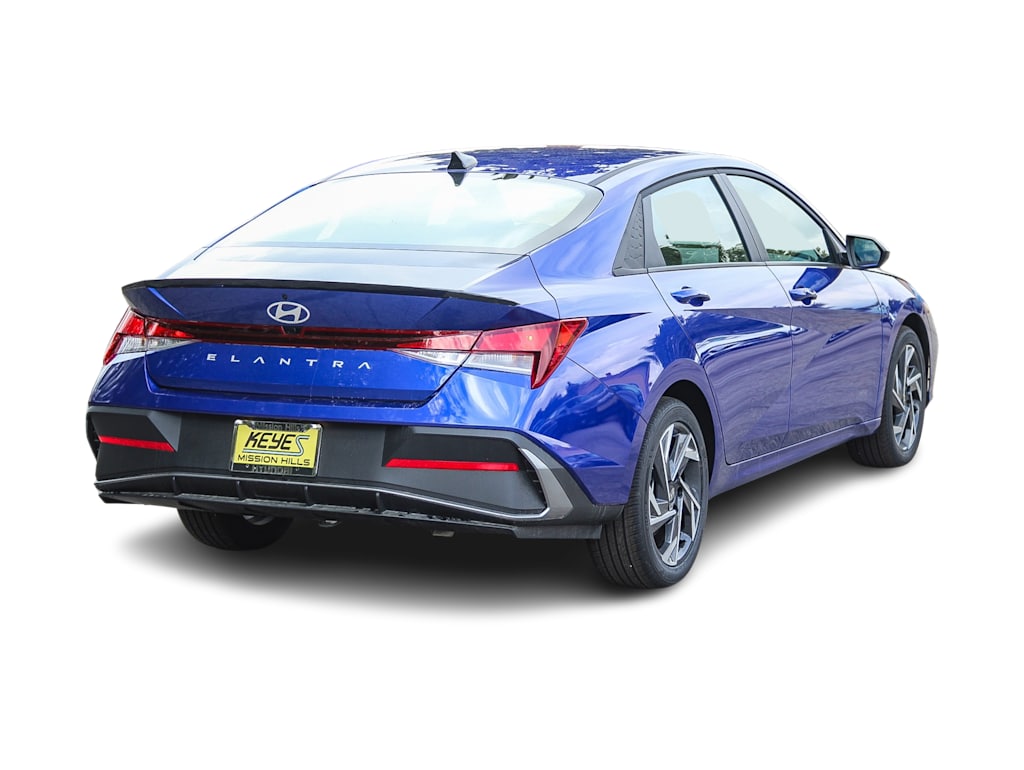Thumbnail: 2025 Hyundai Elantra - 17