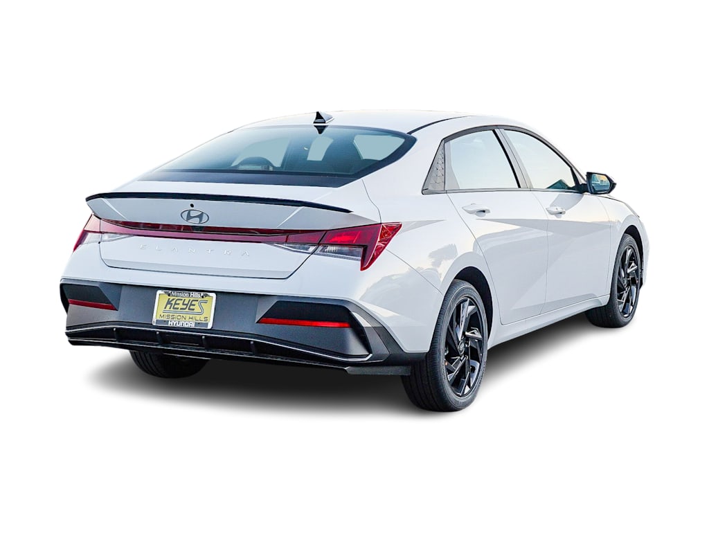 Thumbnail: 2026 Hyundai Elantra - 18
