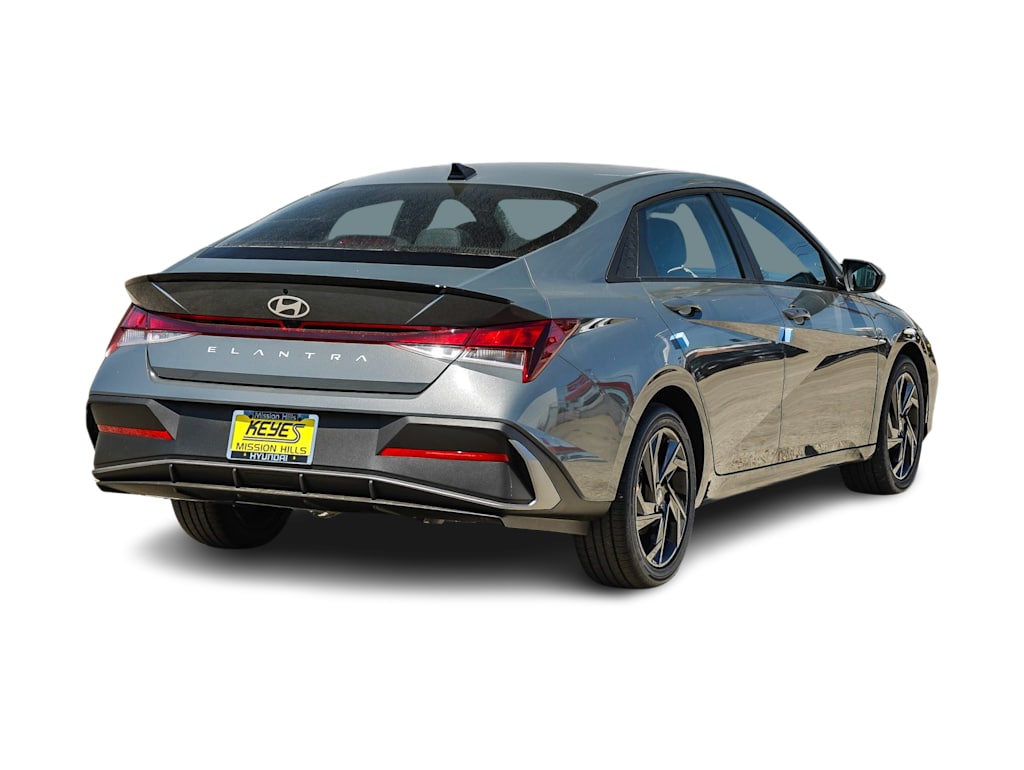 Thumbnail: 2026 Hyundai Elantra - 18