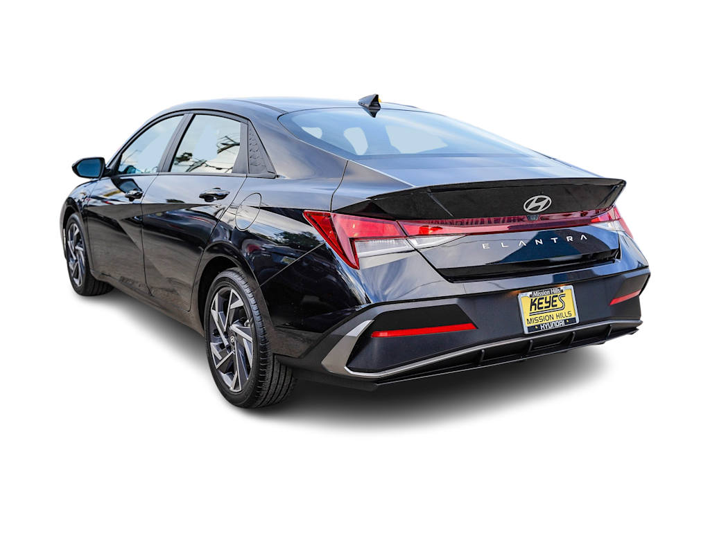 Thumbnail: 2025 Hyundai Elantra - 3