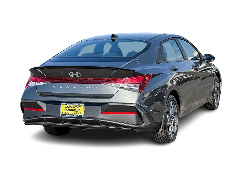 Thumbnail: 2025 Hyundai Elantra - 19