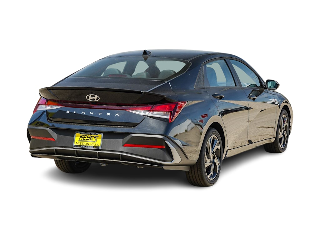 Thumbnail: 2026 Hyundai Elantra - 18