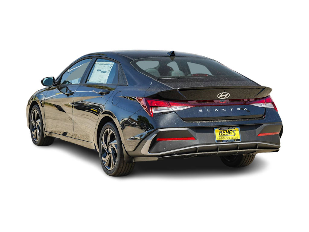 Thumbnail: 2026 Hyundai Elantra - 3