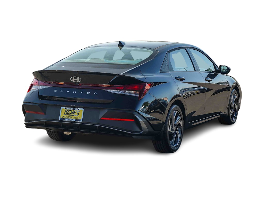 Thumbnail: 2025 Hyundai Elantra - 18