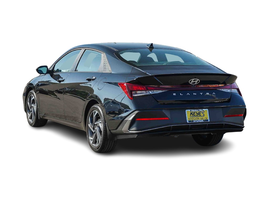 Thumbnail: 2025 Hyundai Elantra - 3