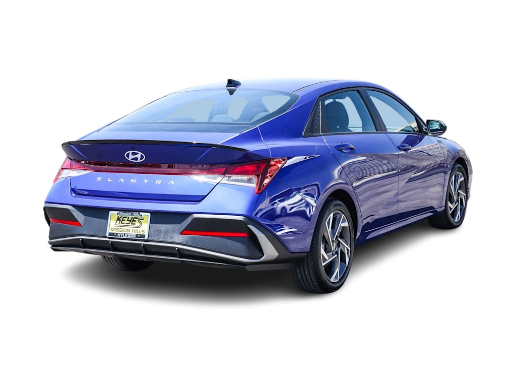 Thumbnail: 2025 Hyundai Elantra - 17
