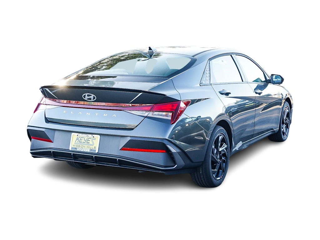 Thumbnail: 2026 Hyundai Elantra - 18