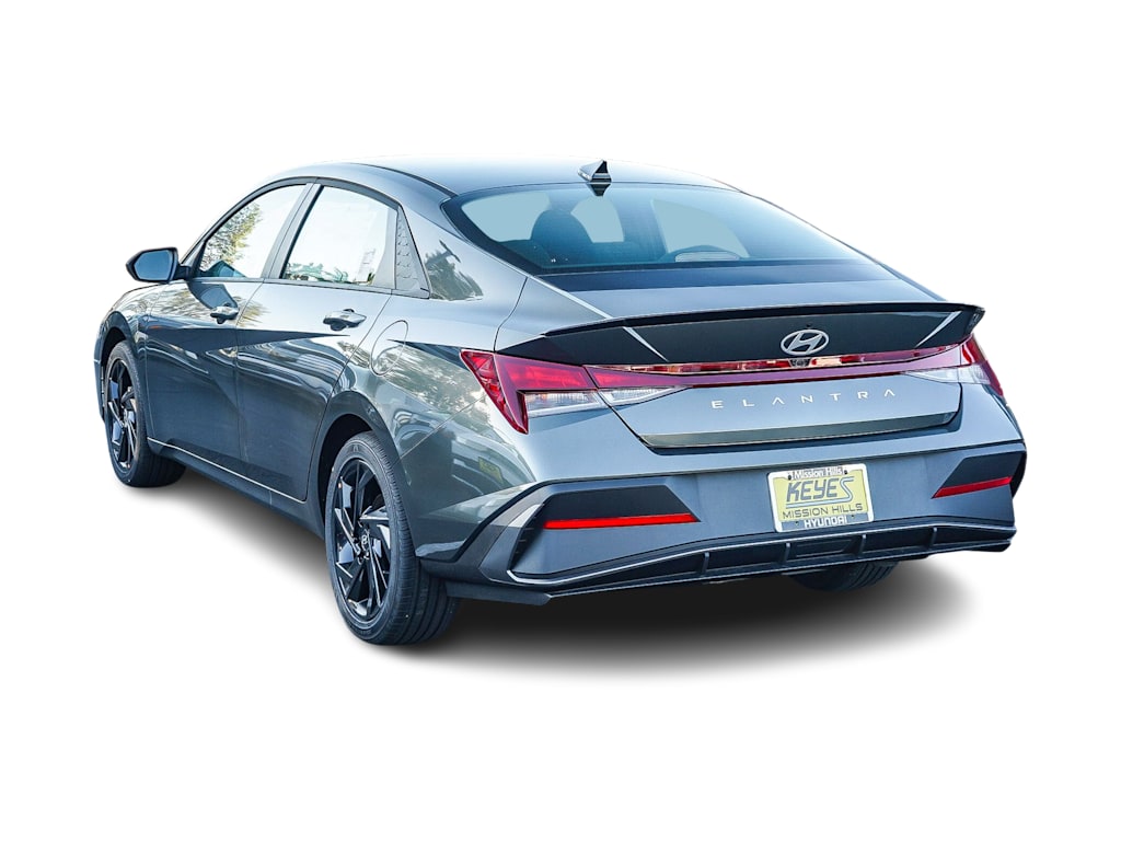Thumbnail: 2026 Hyundai Elantra - 3