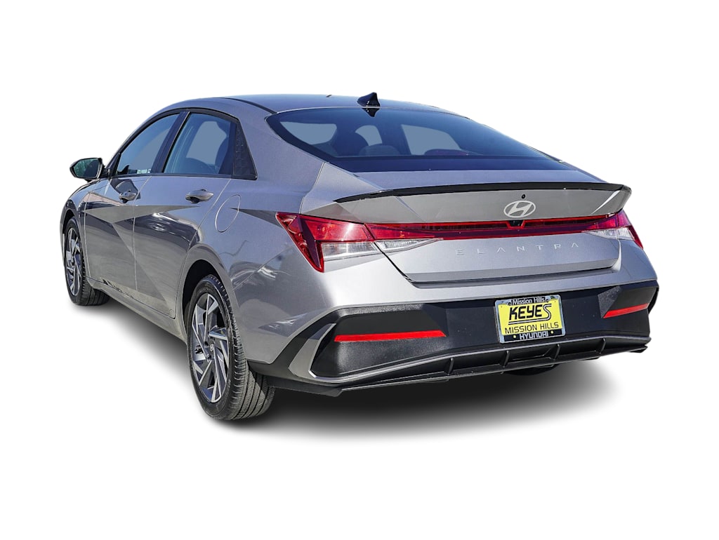 Thumbnail: 2025 Hyundai Elantra - 3
