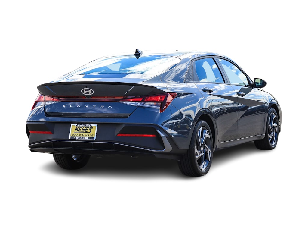 Thumbnail: 2025 Hyundai Elantra - 18