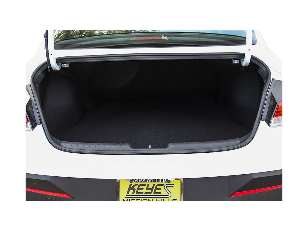 Thumbnail: 2025 Hyundai Elantra - 15