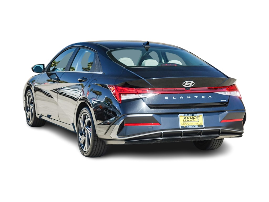Thumbnail: 2025 Hyundai Elantra - 18