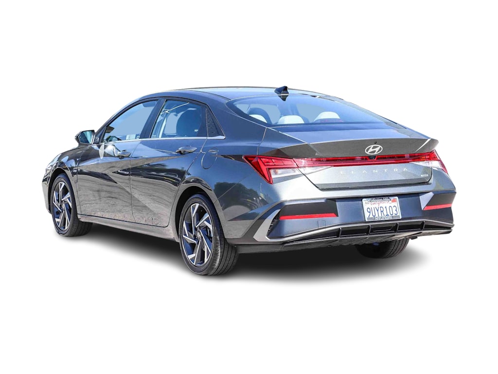 Thumbnail: 2025 Hyundai Elantra - 3