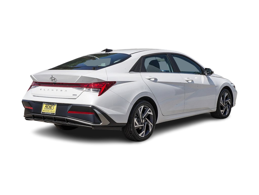 Thumbnail: 2025 Hyundai Elantra - 17