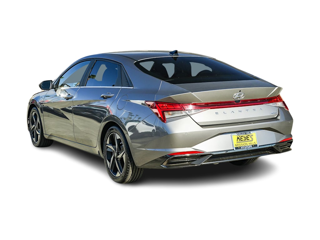 Thumbnail: 2023 Hyundai Elantra - 3