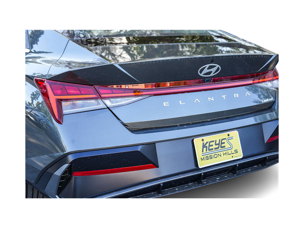 Thumbnail: 2025 Hyundai Elantra - 22