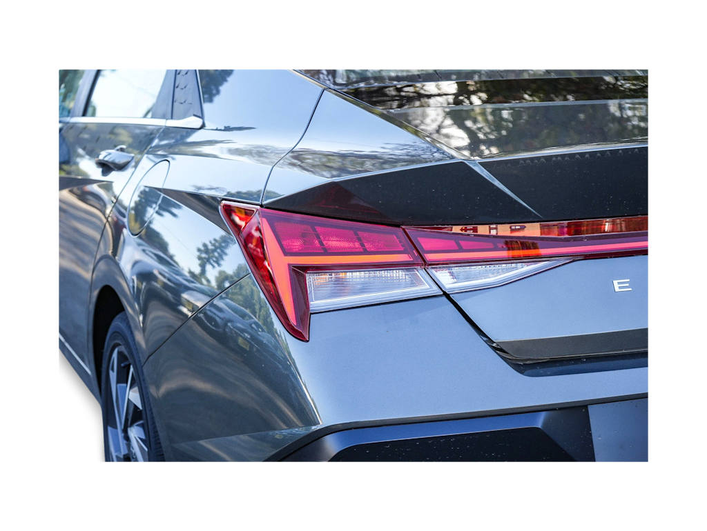 Thumbnail: 2025 Hyundai Elantra - 21