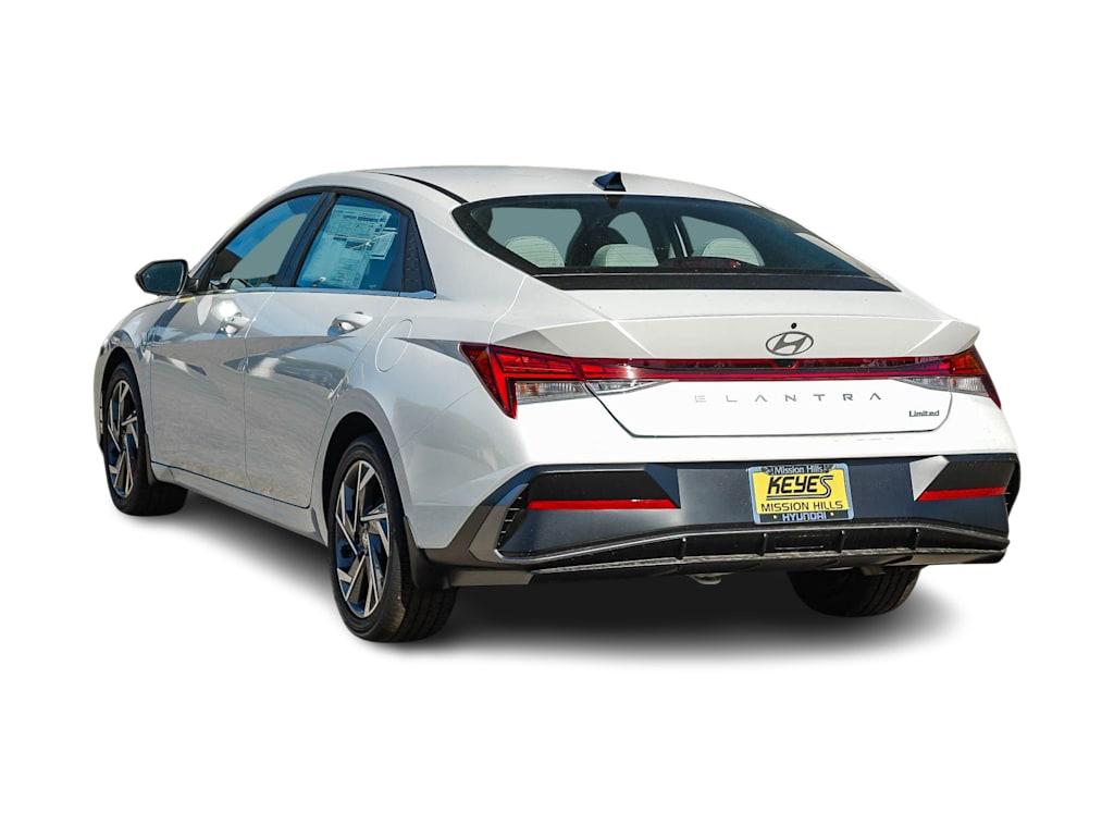 Thumbnail: 2026 Hyundai Elantra - 3