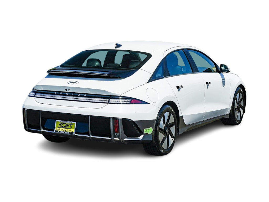 Thumbnail: 2023 Hyundai Ioniq 6 - 16