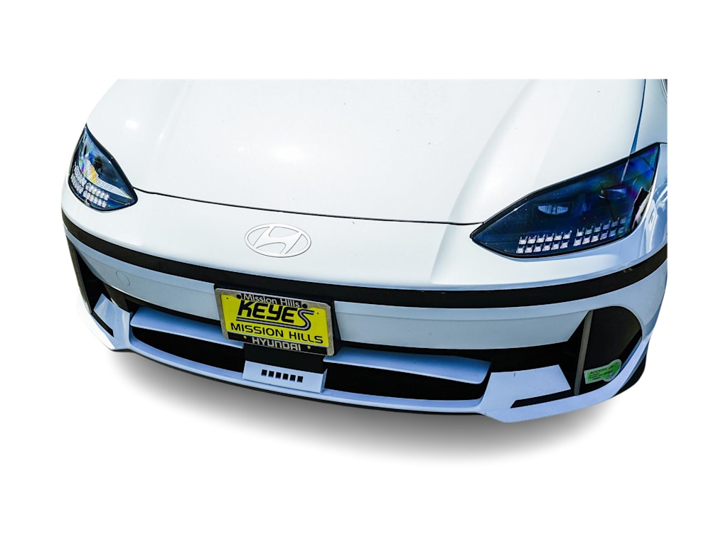 Thumbnail: 2023 Hyundai Ioniq 6 - 20