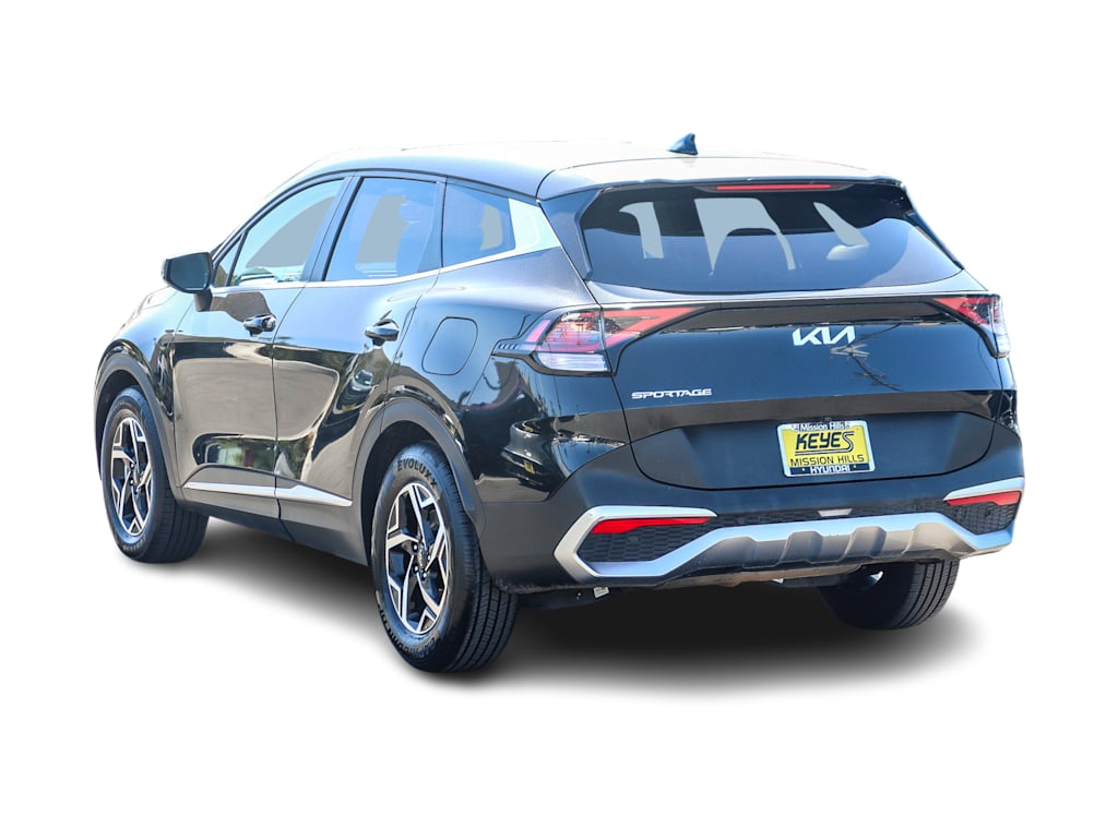 Thumbnail: 2023 Kia Sportage - 3