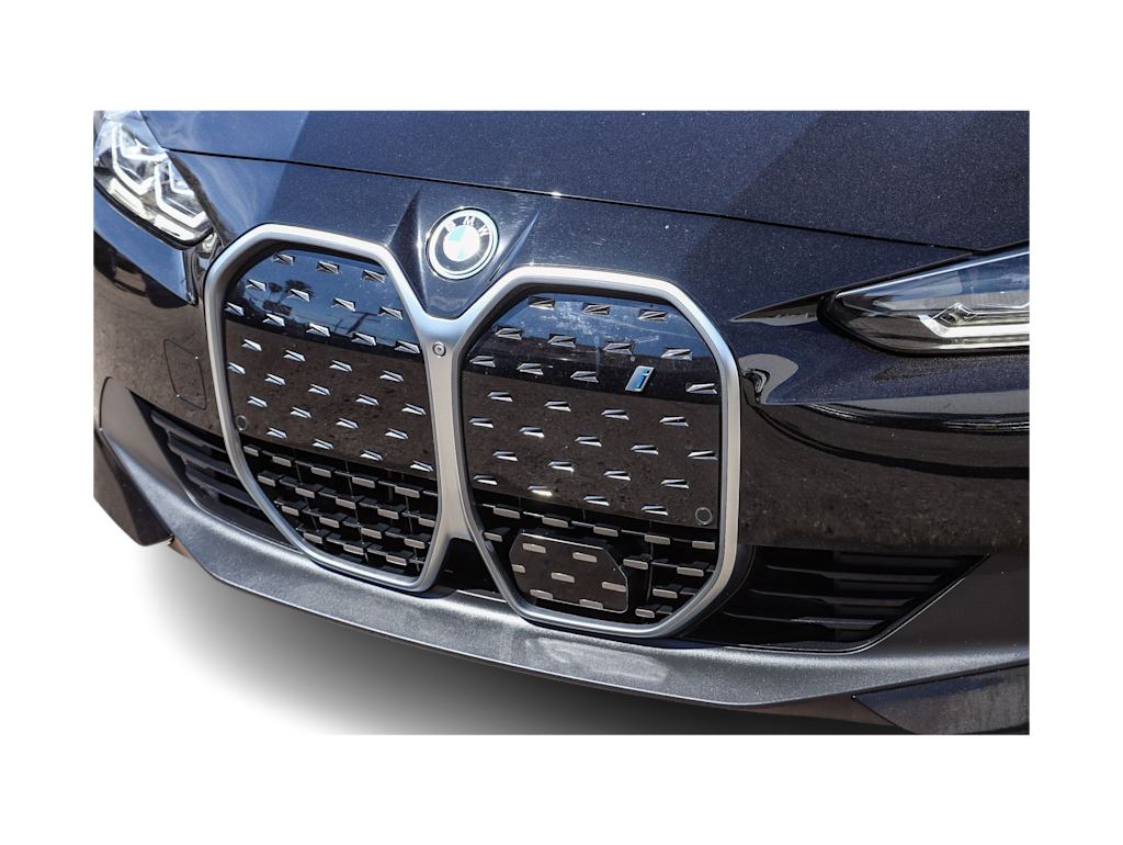 Thumbnail: 2023 BMW i4 - 19
