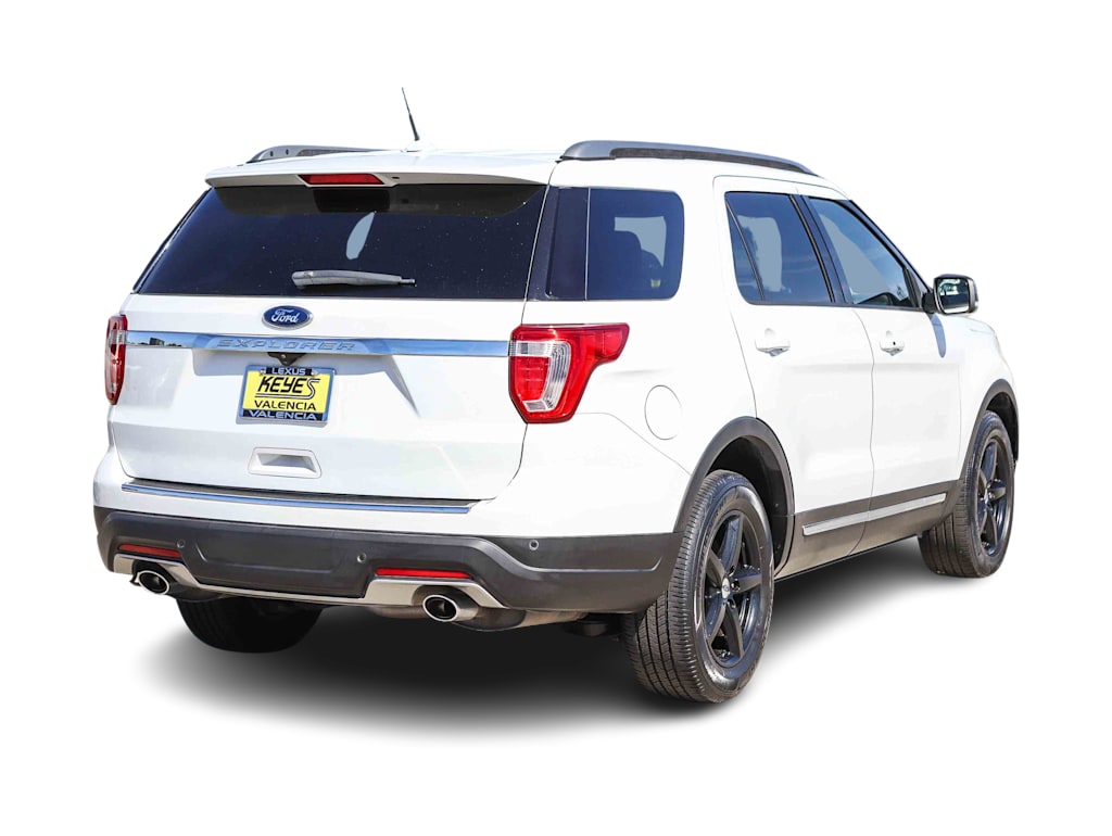 Thumbnail: 2018 Ford Explorer - 17