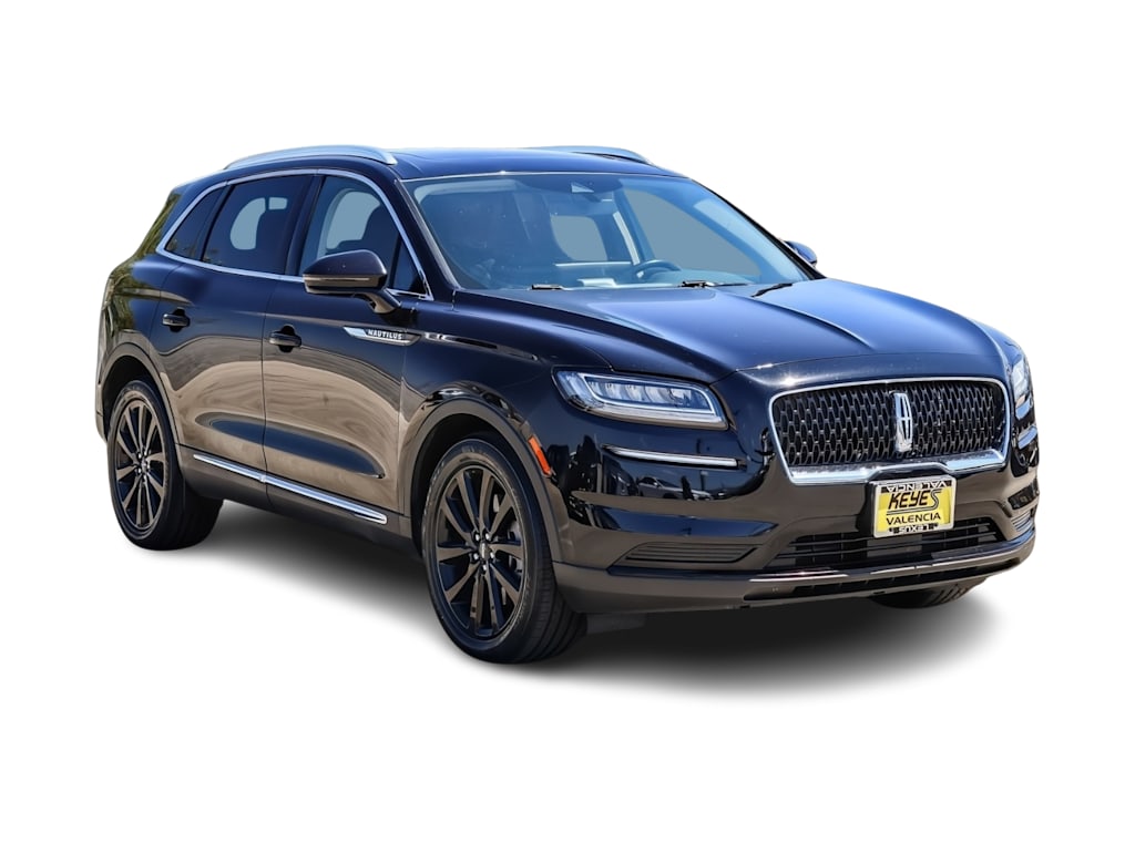 Thumbnail: 2022 Lincoln Nautilus - 17