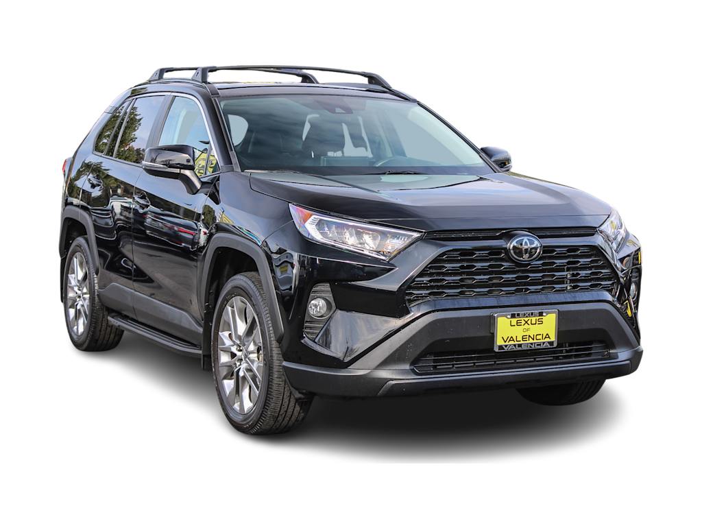 2021 Toyota RAV4 XLE Premium 19