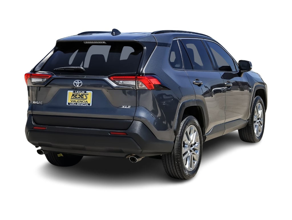 Thumbnail: 2022 Toyota RAV4 - 19