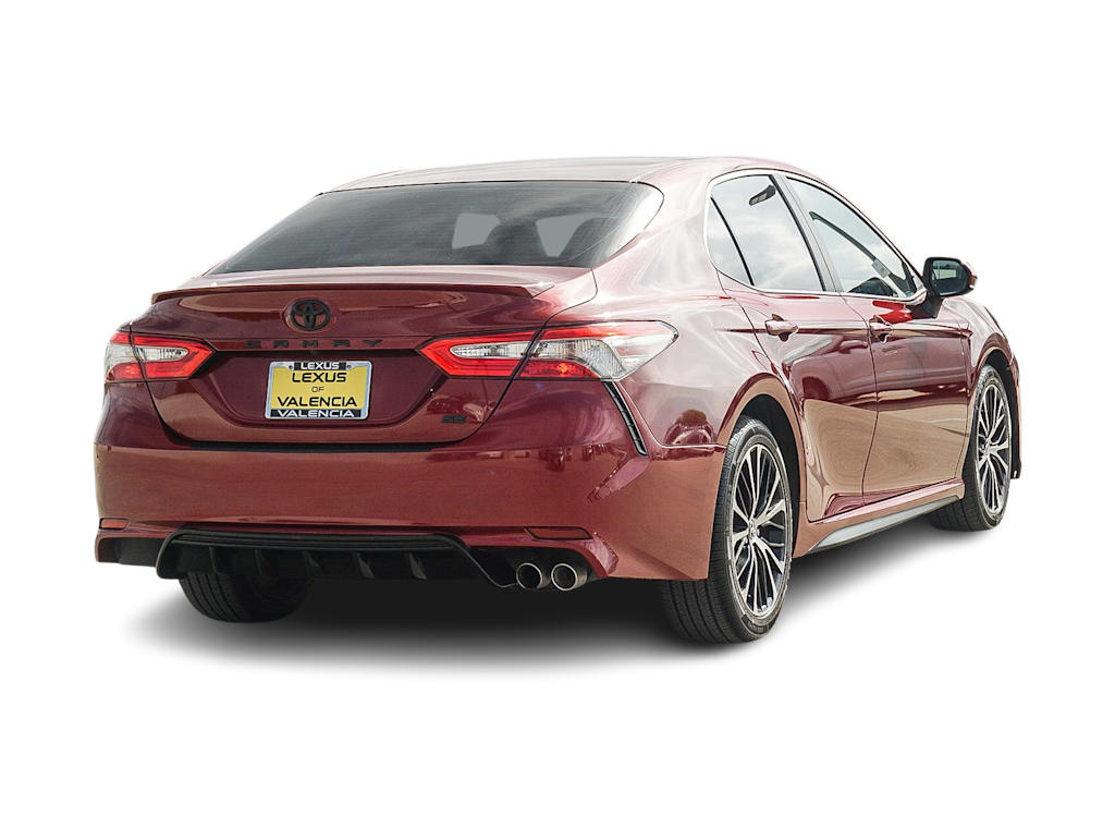 Thumbnail: 2018 Toyota Camry - 18