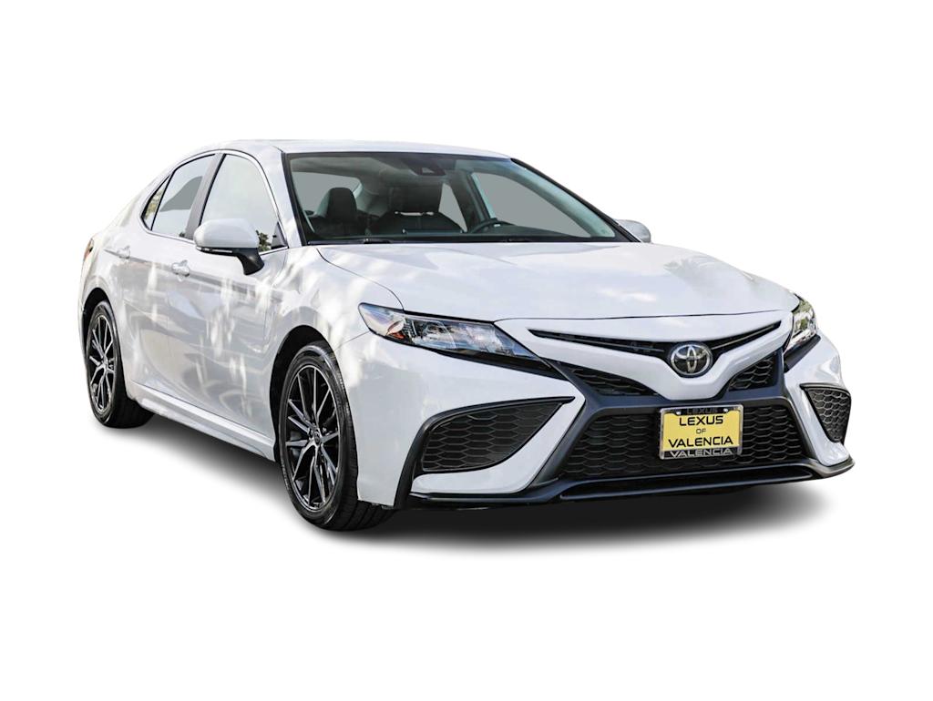 2023 Toyota Camry SE 16