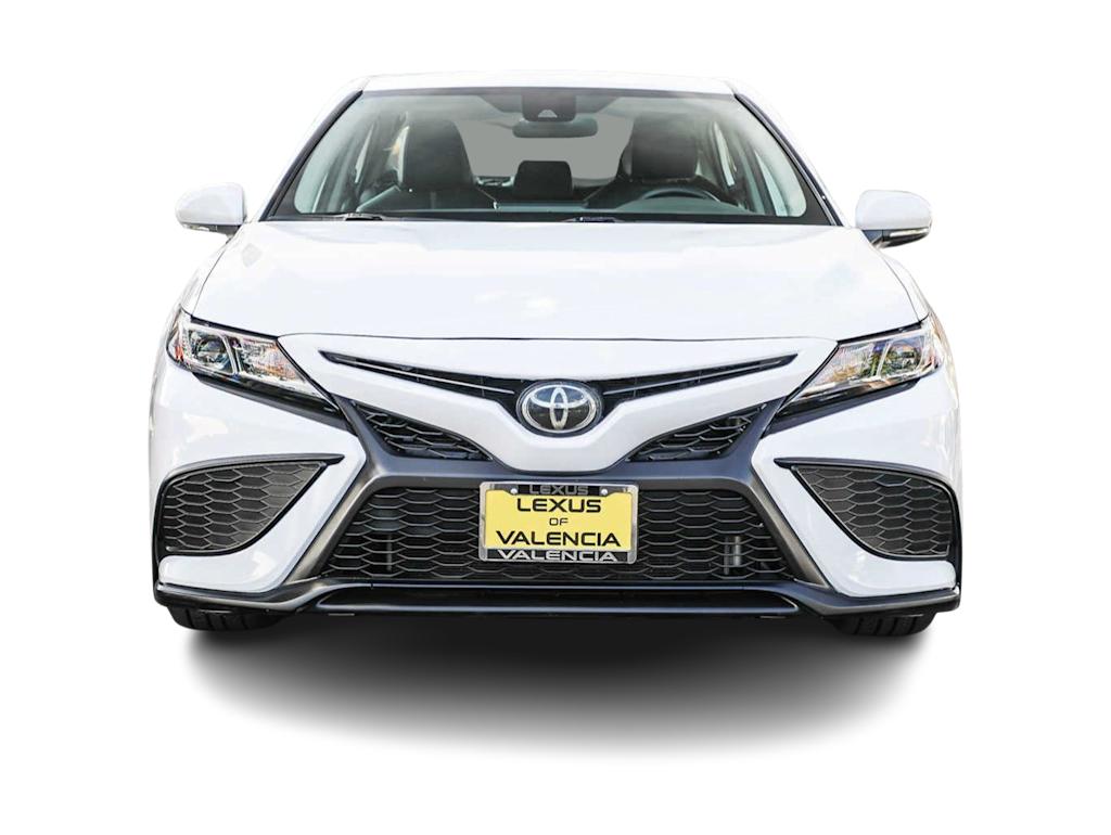 2023 Toyota Camry SE 3