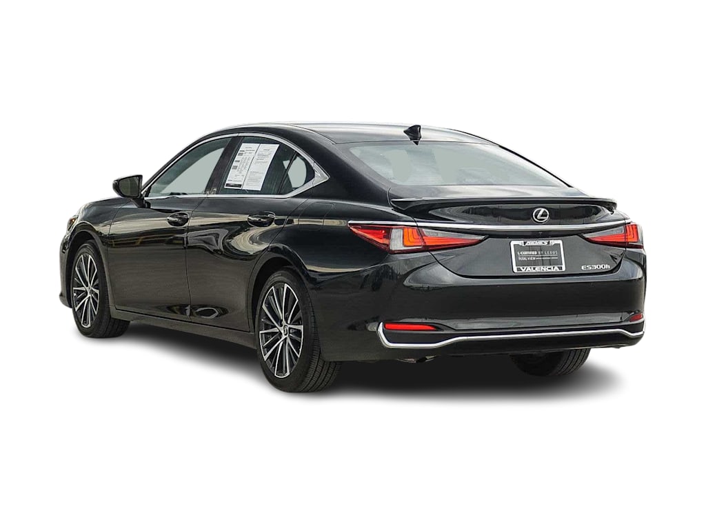 Thumbnail: 2025 Lexus ES - 3