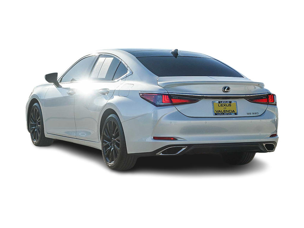 Thumbnail: 2021 Lexus ES - 3