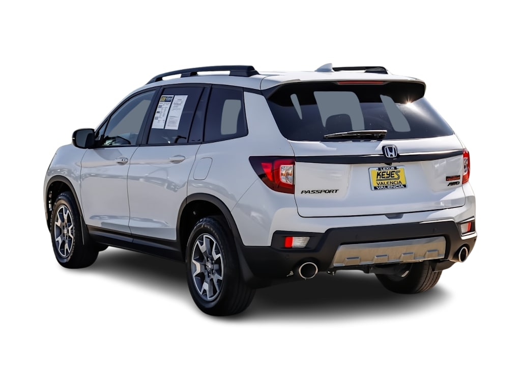 Thumbnail: 2023 Honda Passport - 3