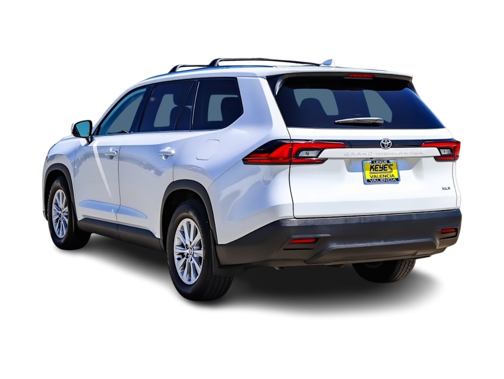 Thumbnail: 2026 Toyota Grand Highlander - 3